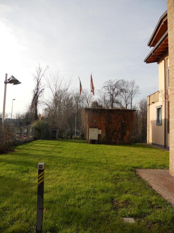 Residence San Prospero Garbagnate Milanese Exterior photo